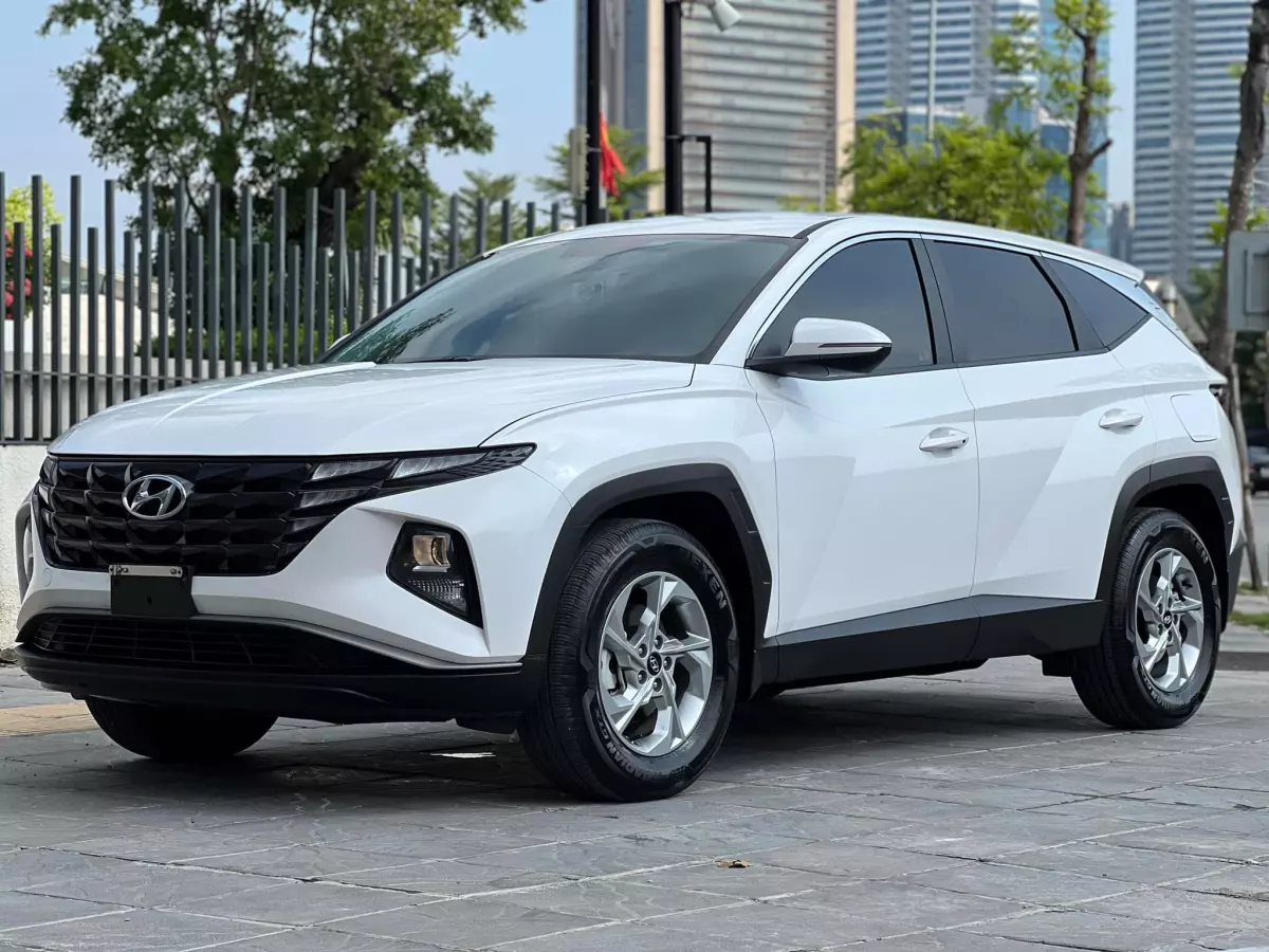 Giá lăn bánh Hyundai Tucson 2023 bản tiêu chuẩn