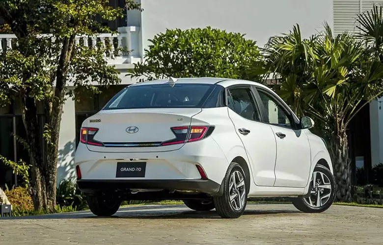 Đuôi xe Hyundai i10 sang trọng, hiện đại