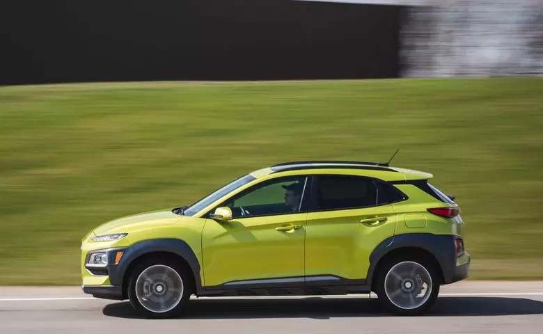 Hyundai Kona trang bị gói an toàn Smart Sense Active Safety (SSAS)