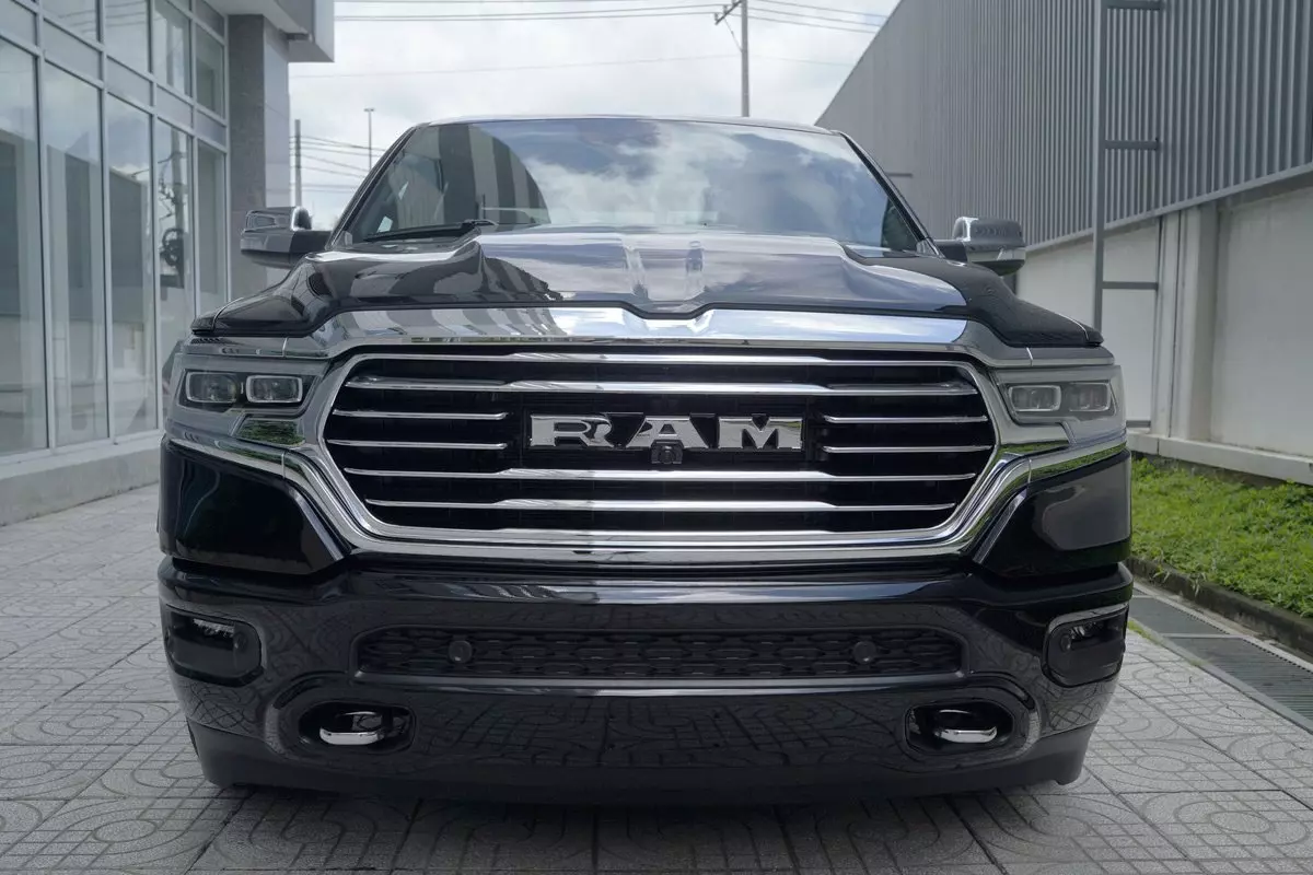 Động cơ trên RAM 1500 2021