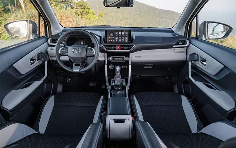 Nội thất xe Toyota Veloz Cross 2022