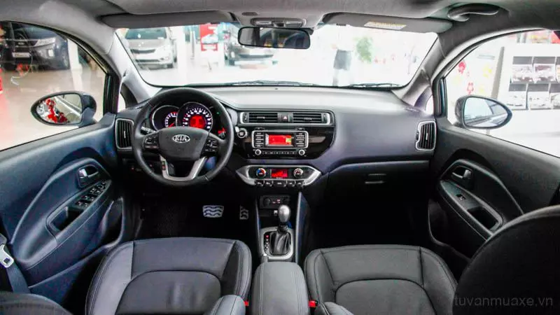 Kia-Rio-Hatchback-2015-tuvanmuaxe-0710