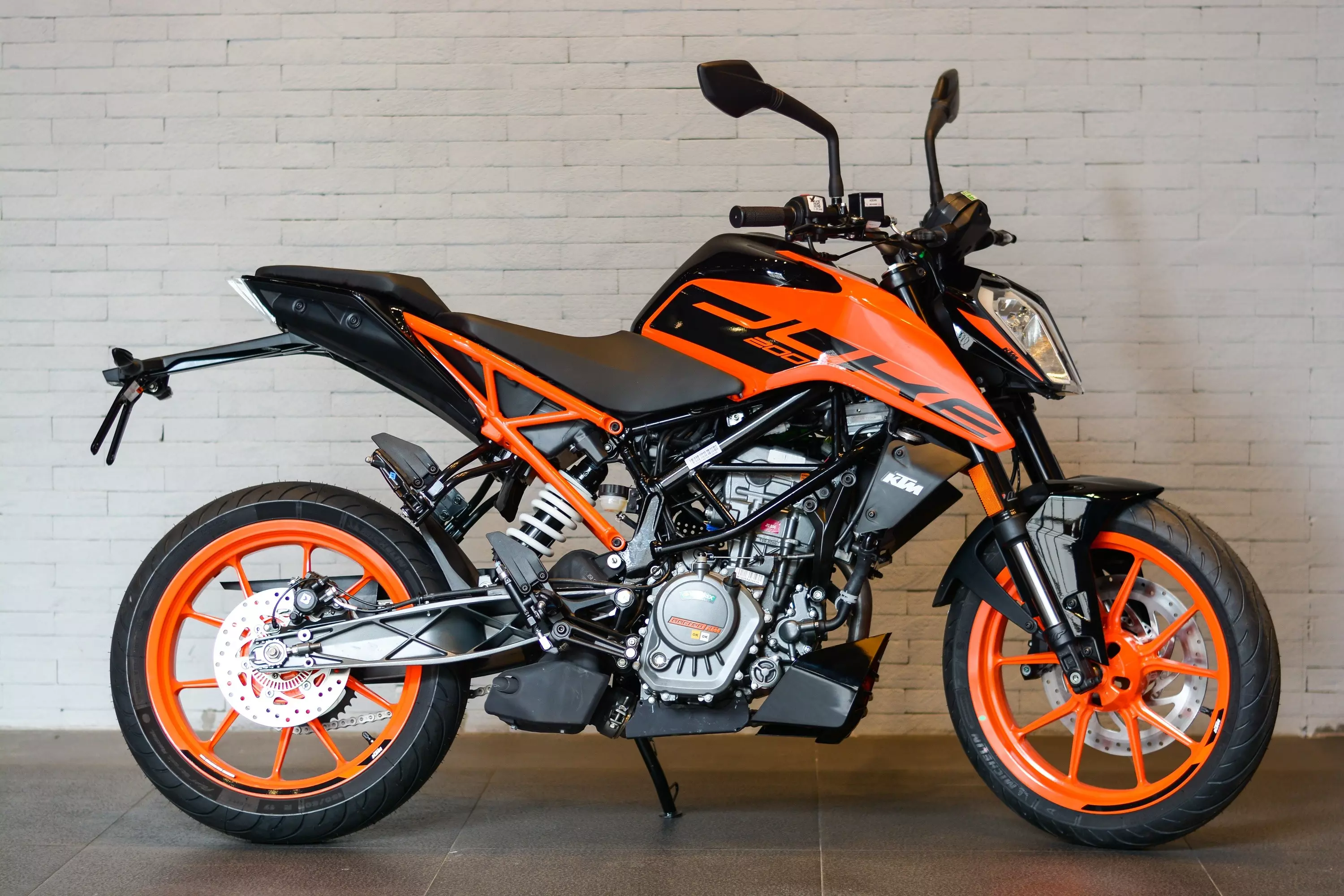 KTM Duke 200 2023 - Kiểu dáng hầm hố