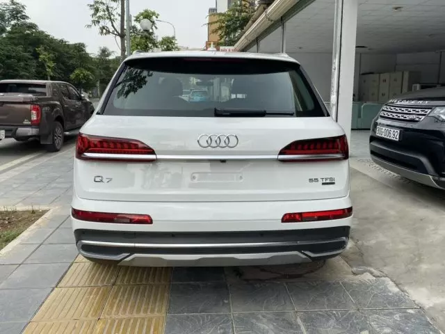 Nội thất sang trọng, rộng rãi của Audi Q7