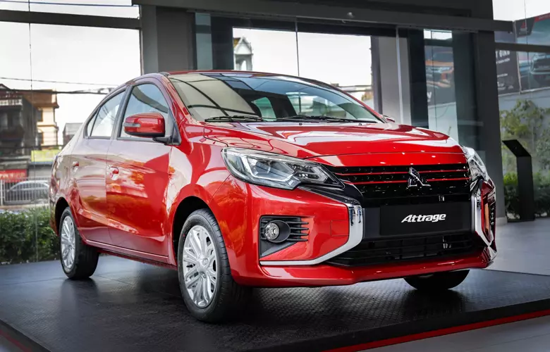 Mitsubishi Attrage có giá 380 triệu đồng