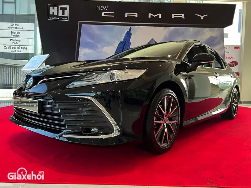 logo xe toyota camry 2022 2 5hv giaxehoi vn