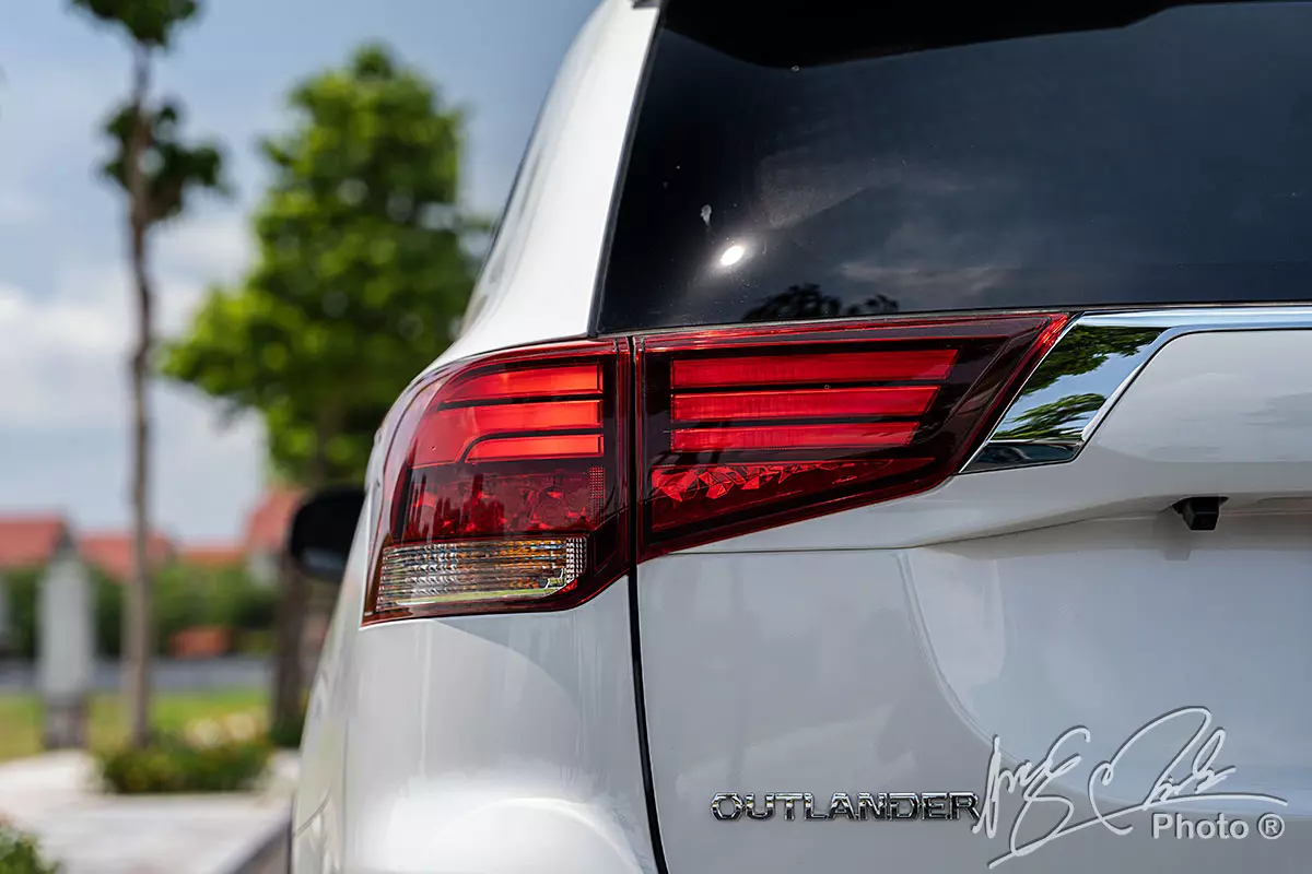 hình ảnh xe Mitsubishi Outlander 2.4L Prmium 2021