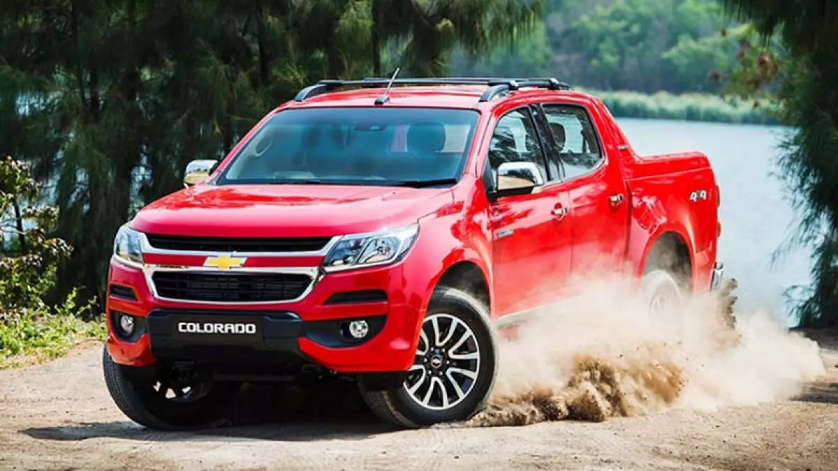 Chevrolet Colorado cũ: Giá bán xe Colorado cũ