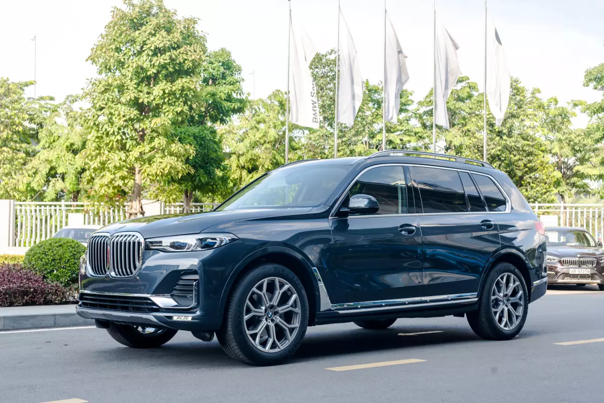 BMW X7