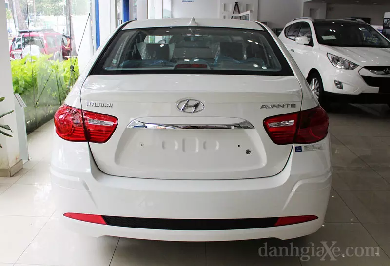 Đuôi xe Hyundai Avante