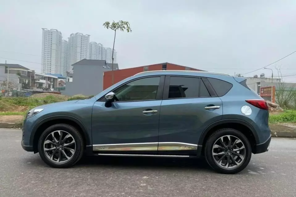 Mua xe Mazda CX-5 2017, người dùng nhận về chiếc xe có ngoại thất còn khá mới