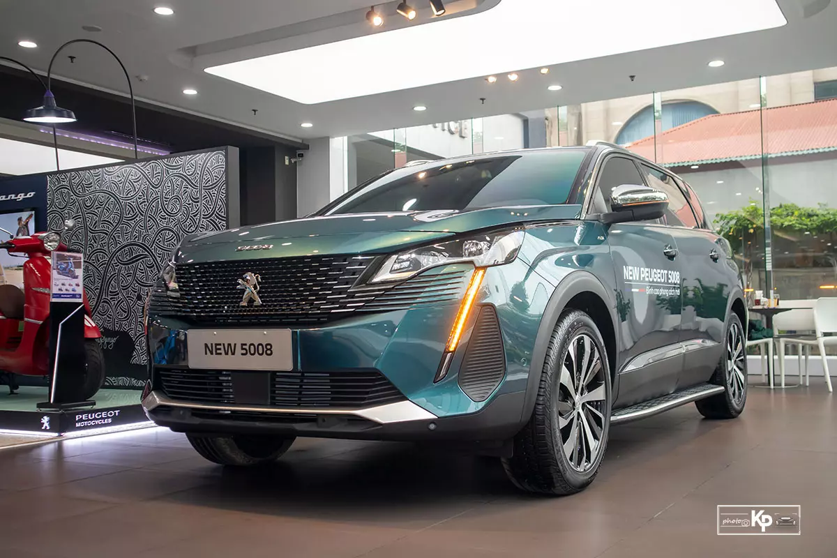 Đánh giá xe Peugeot 5008​​ 2021 vừa về đại lý Sorento, Santa Fe sẽ phải dè chừng