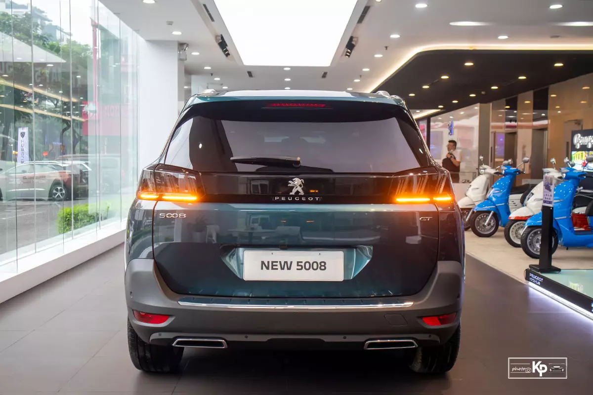 Đánh giá xe Peugeot 5008​​ 2021 vừa về đại lý Sorento, Santa Fe sẽ phải dè chừng