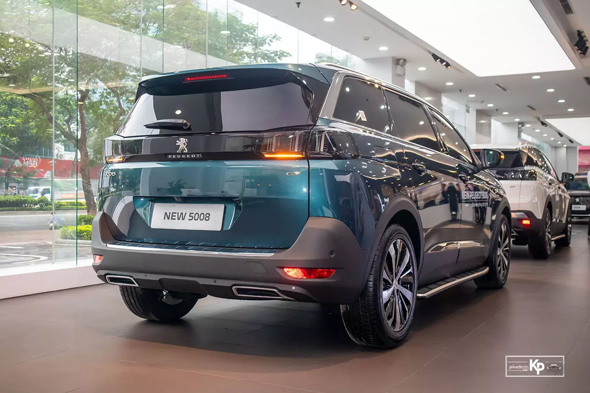 Đánh giá xe Peugeot 5008​​ 2021 vừa về đại lý Sorento, Santa Fe sẽ phải dè chừng