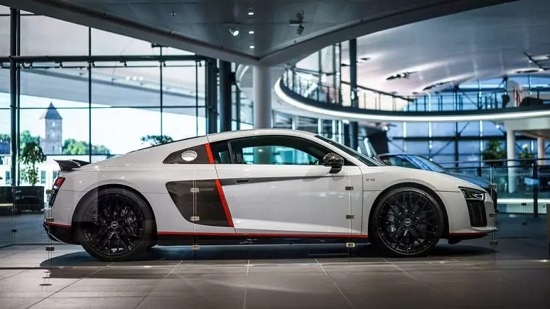 Audi R8 V10 Plus Selection 24h mang vẻ đẹp thể thao