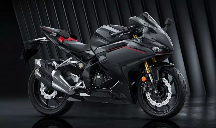 Các tùy chọn màu sắc của Honda CBR250RR phiên bản bán tại Indonesia