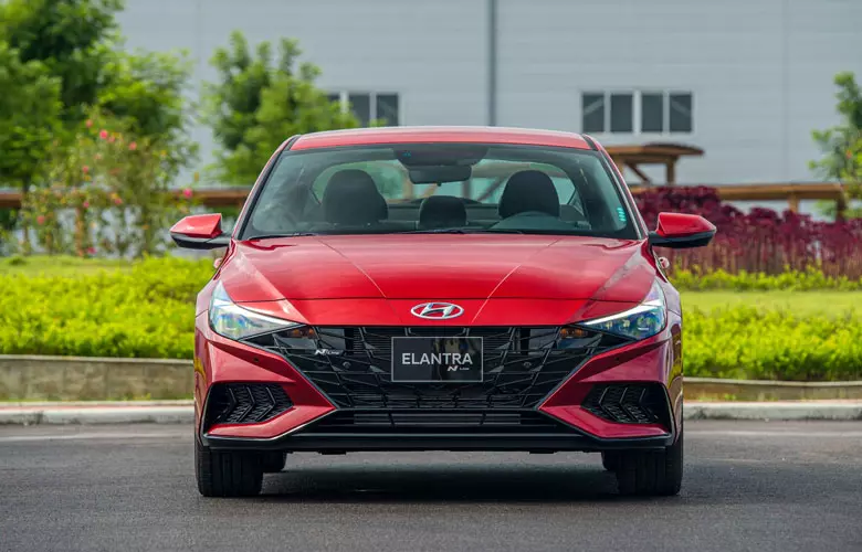 Cận cảnh đầu xe Elantra N-Line