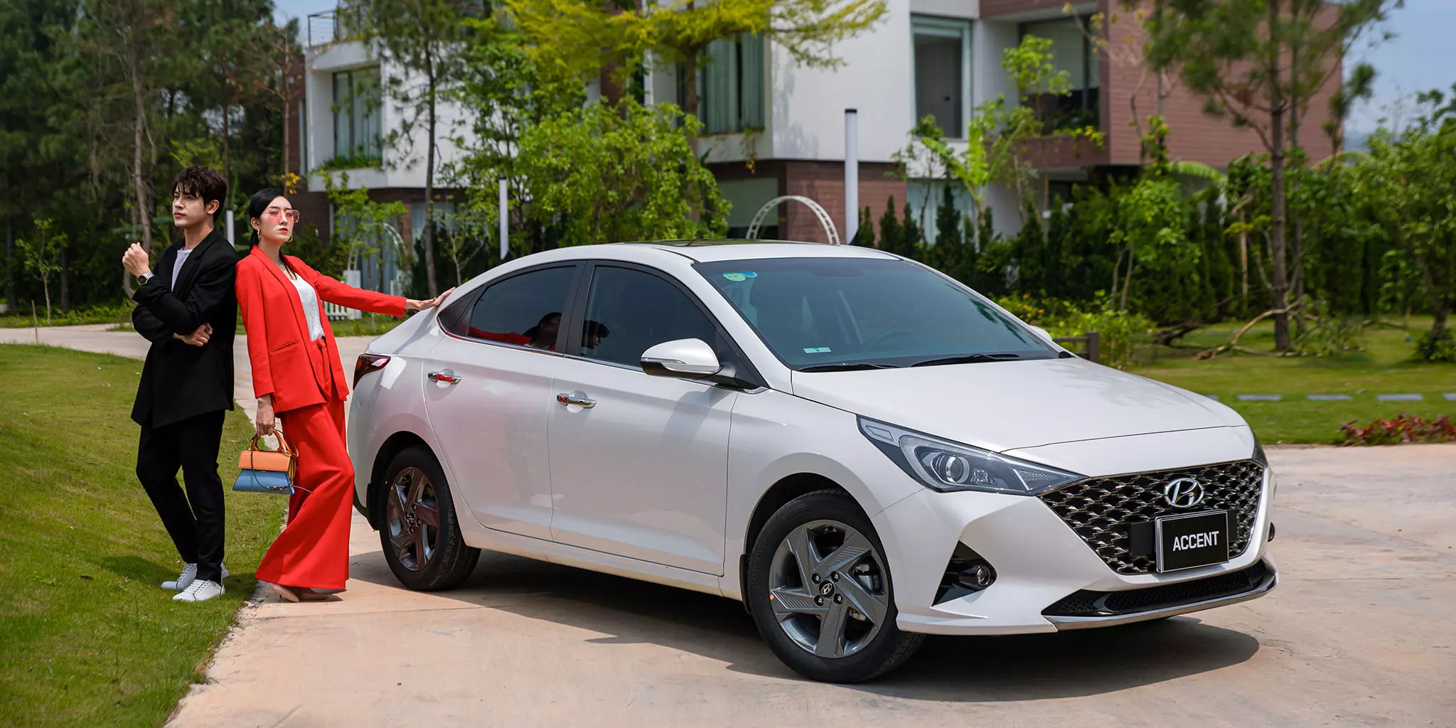 Xe Hyundai Accent