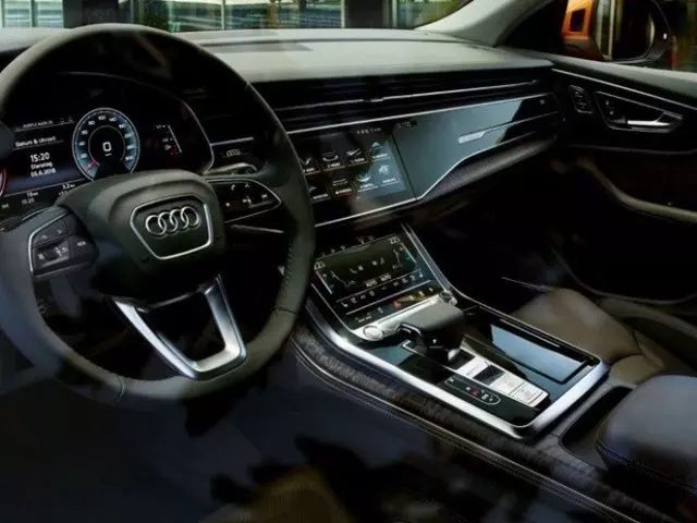 Có nên mua xe Audi Q8 2019 cũ?