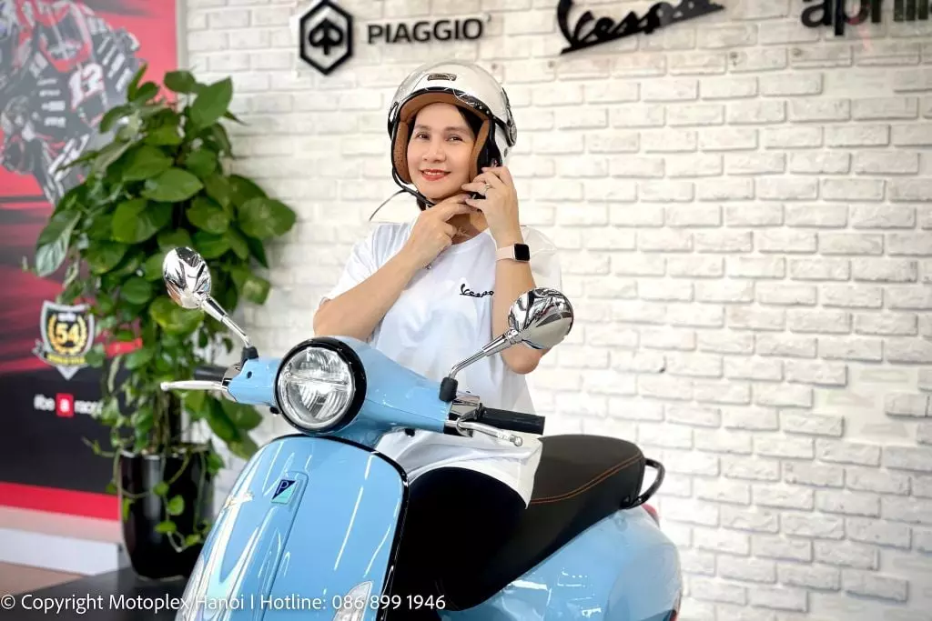 Vespa Primavera S 125 màu sắc mới tại Motoplex Hanoi