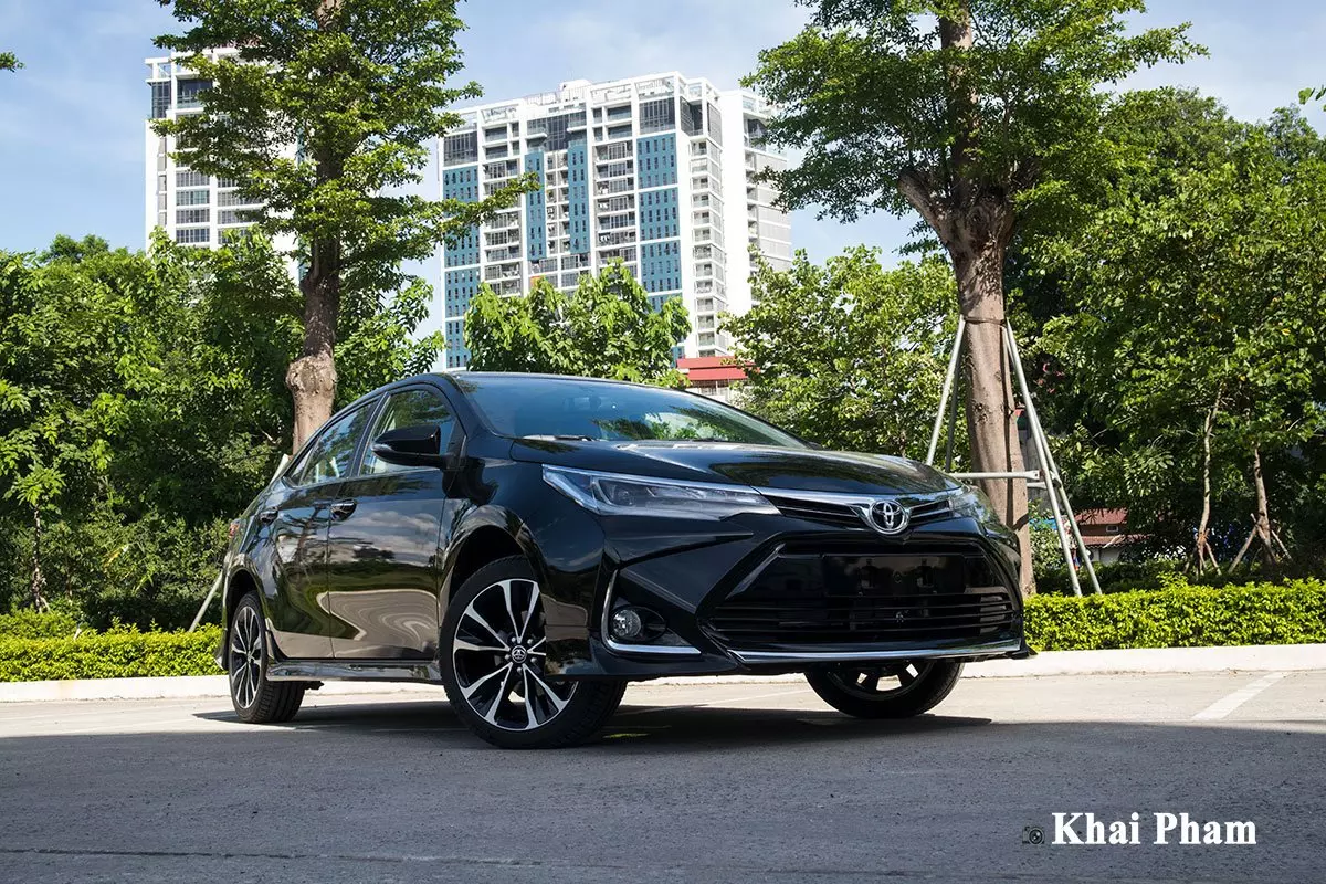 Vì sao Toyota Corolla Altis cũ được săn đón hơn Kia Cerato? 1