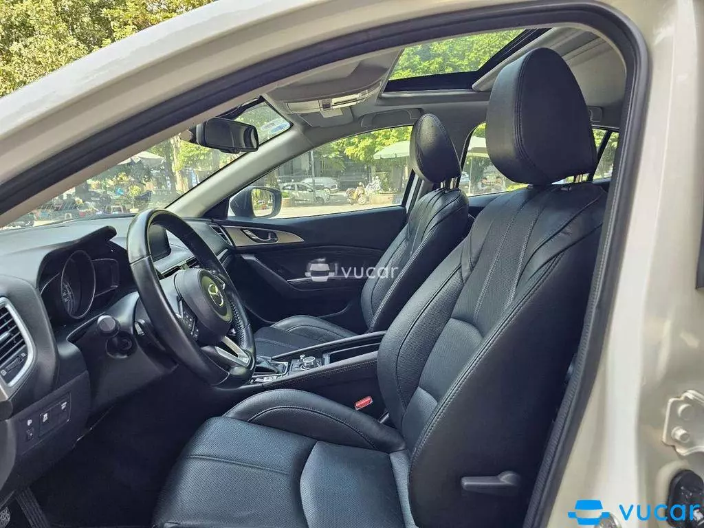 ghế lái mazda 3 2018 cũ