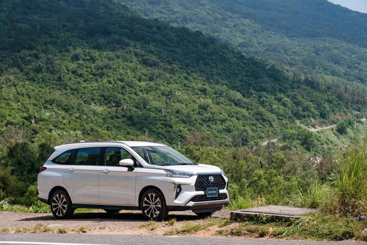 Toyota Veloz 2022 hoàn toàn mới