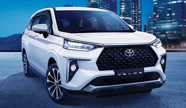 Vẻ ngoài trẻ trung, hiện đại của Toyota Veloz Cross 2023