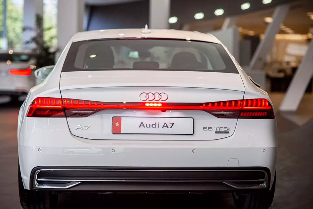 đuôi xe Audi A7