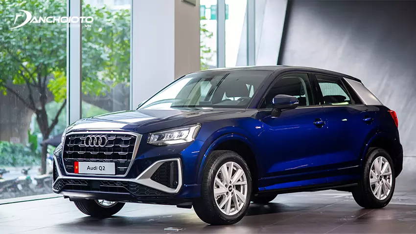 Đầu xe Audi Q2 2024 tạo sự thu hút với những đường gân dập nổi đem đến cảm giác sắc sảo