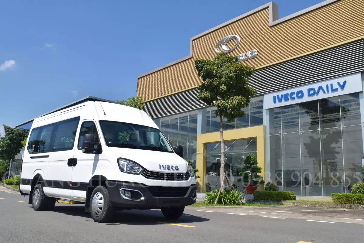 Iveco 16 chỗ Daily