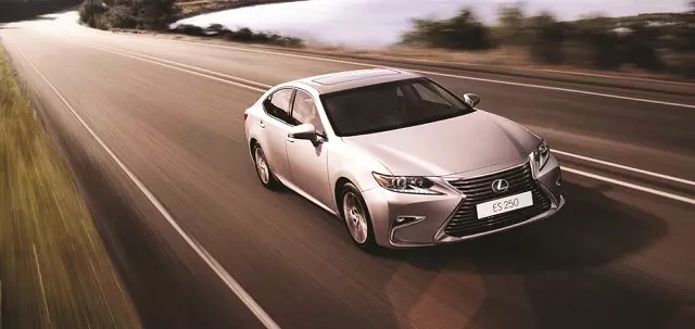 Lexus ES 250 2018