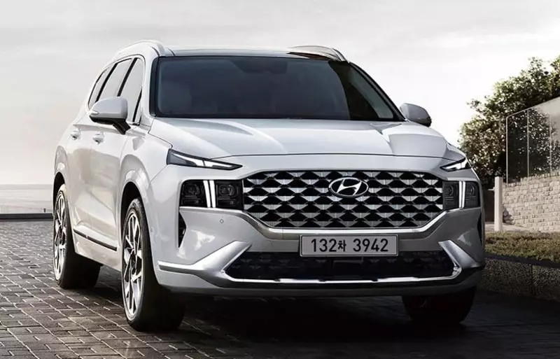 Hyundai Santa Fe là một chiếc xe SUV cỡ trung có thiết kế sang trọng