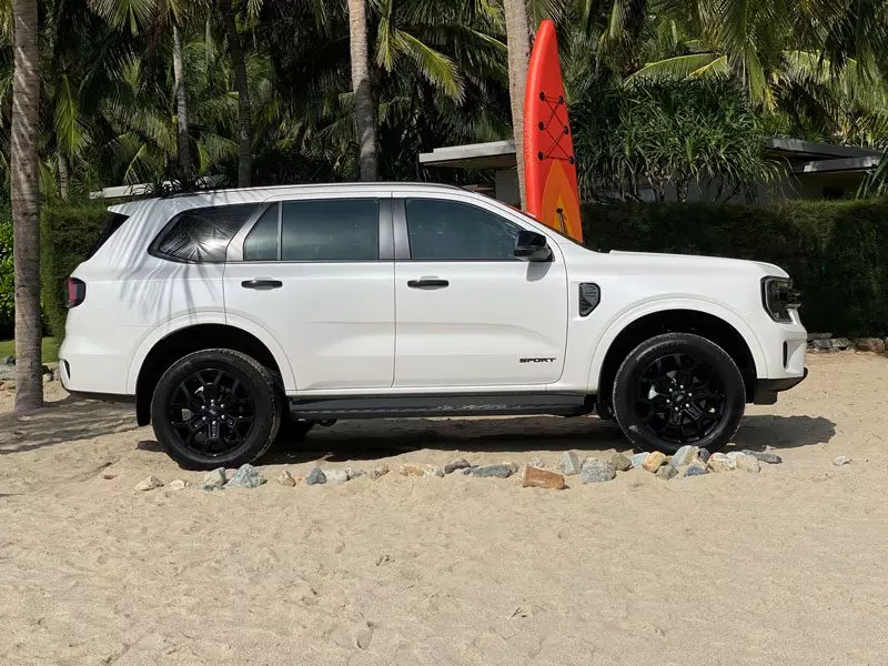 danh gia ford everest sport 2023