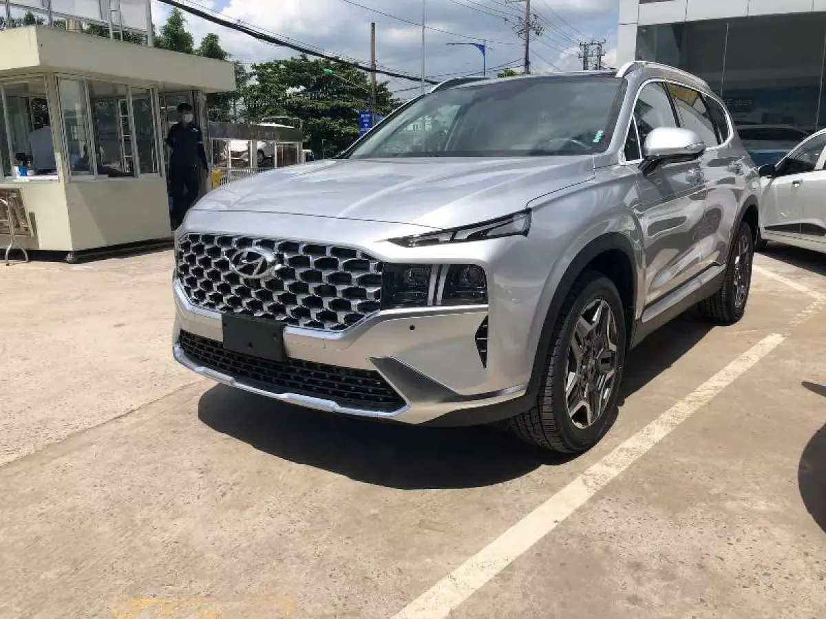 Xe Hyundai Santafe 2022 màu bạc