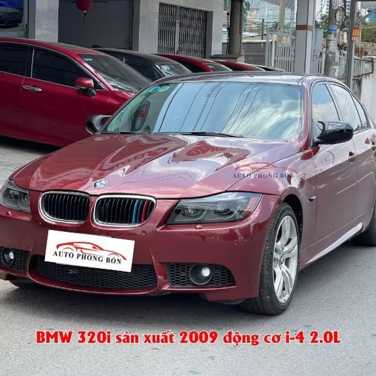 BMW 320i sản xuất 2009 động cơ i-4 2.0L