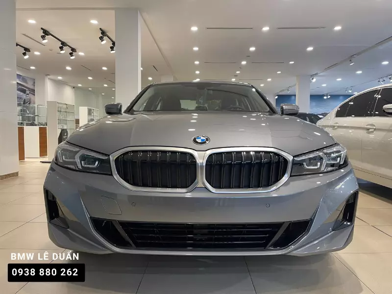 Ngoại thất BMW 320i Sport Line