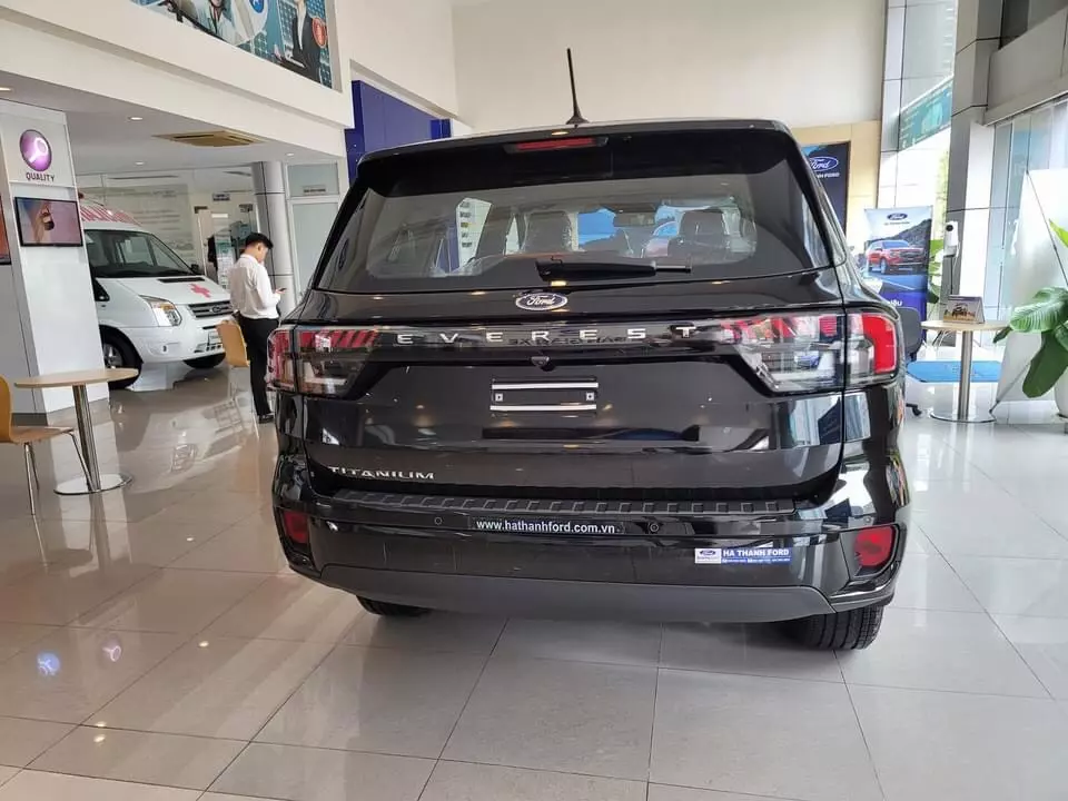 Ford Everest Titanium 4x2