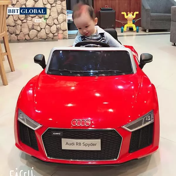 Xe ô tô điện trẻ em Audi R8