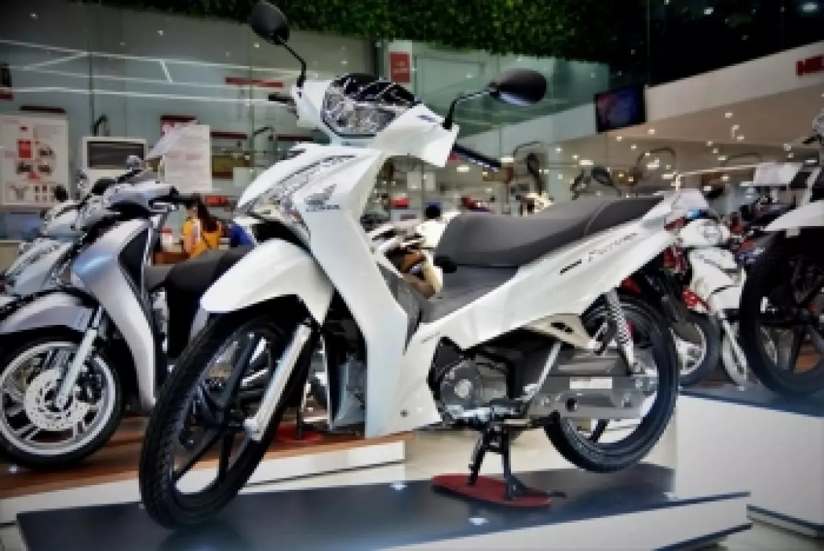 Bảng giá xe máy Yamaha Latte 2022 mới nhất cuối tháng 6: Tập trung vào nữ giới với giá cả hợp lý