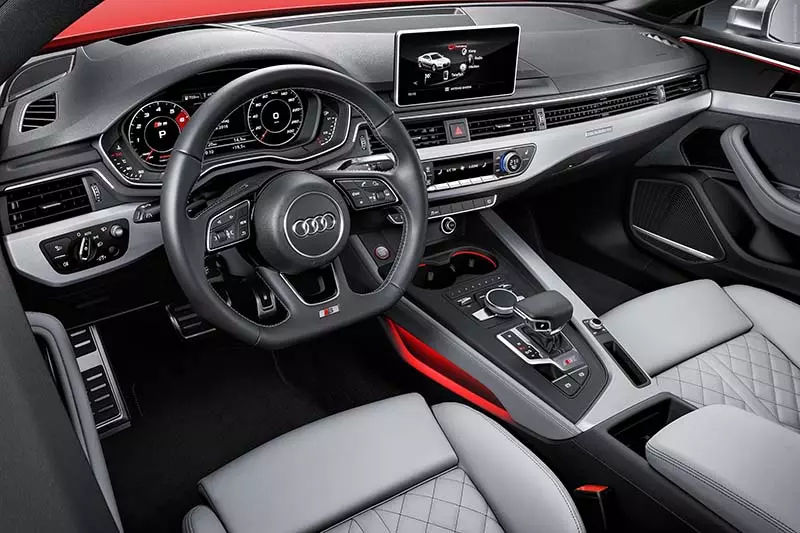 Audi A5 được trang bị đầy đủ tiện nghi cho người dùng