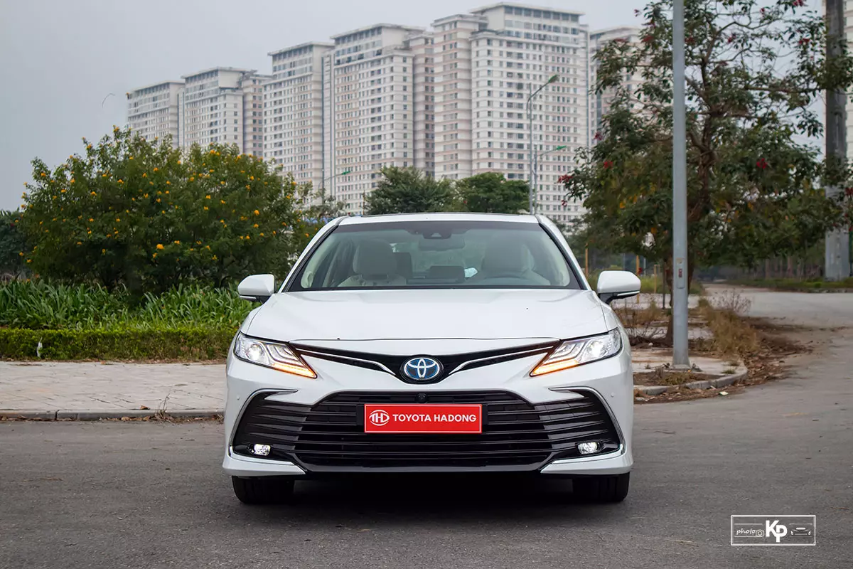 Đánh giá xe Toyota Camry 2022 a4