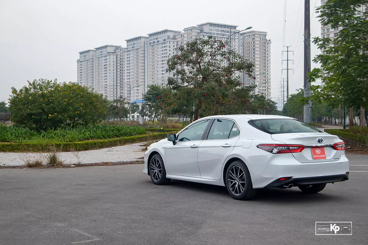 Đánh giá xe Toyota Camry 2022 a30