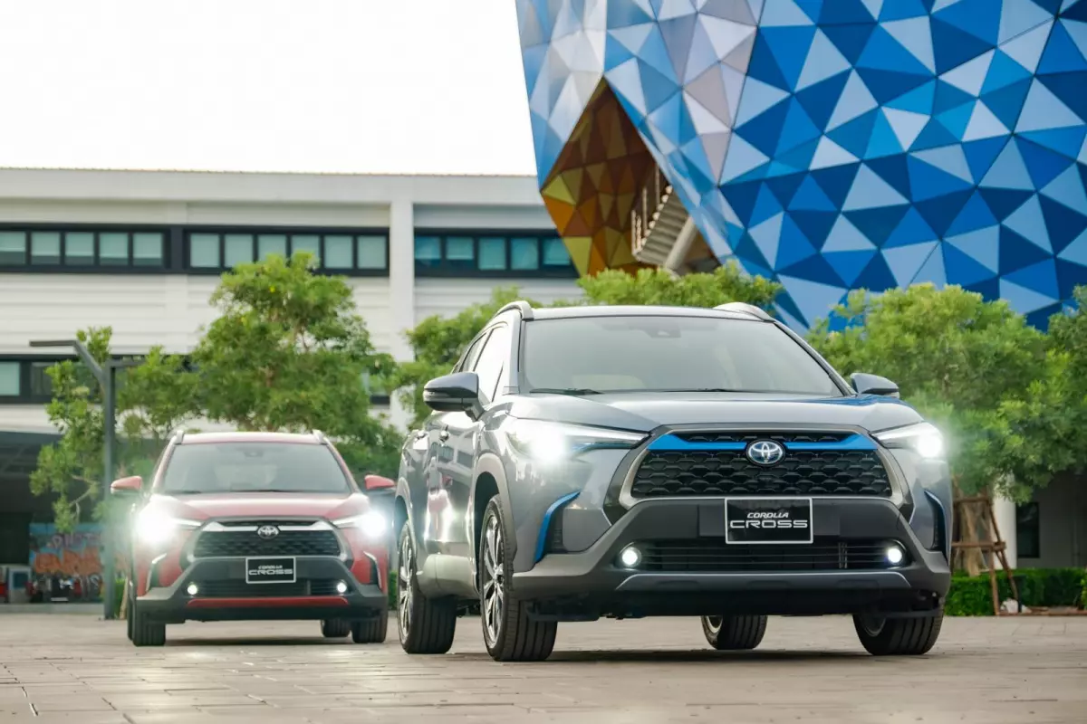 Toyota Corolla Cross 2020 chính thức mở bán tại Việt Nam