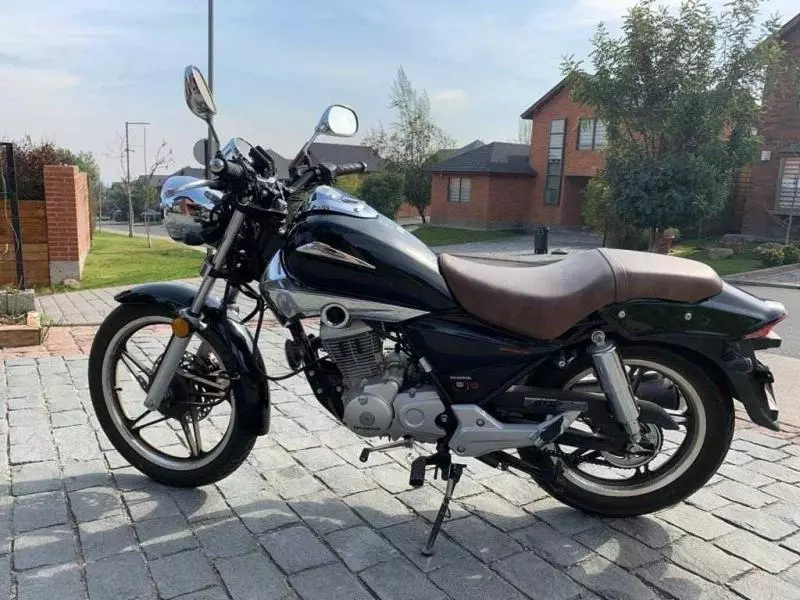 Xe côn tay Honda Shadow 150