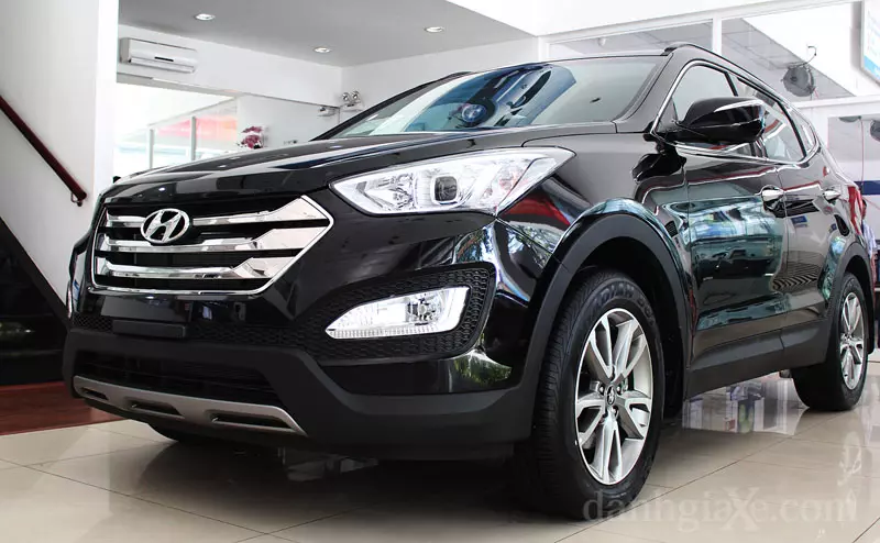 Ngoại thất Hyundai Santafe 2013