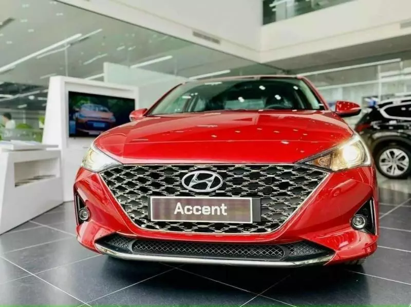 Đầu xe Hyundai Accent 2024
