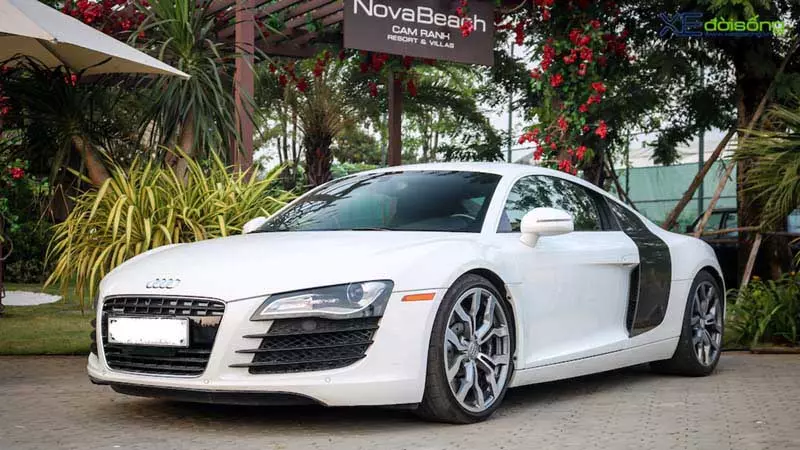 Những chiếc Audi R8 tuy cũ nhưng vẫn thể hiện được phong thái đẳng cấp