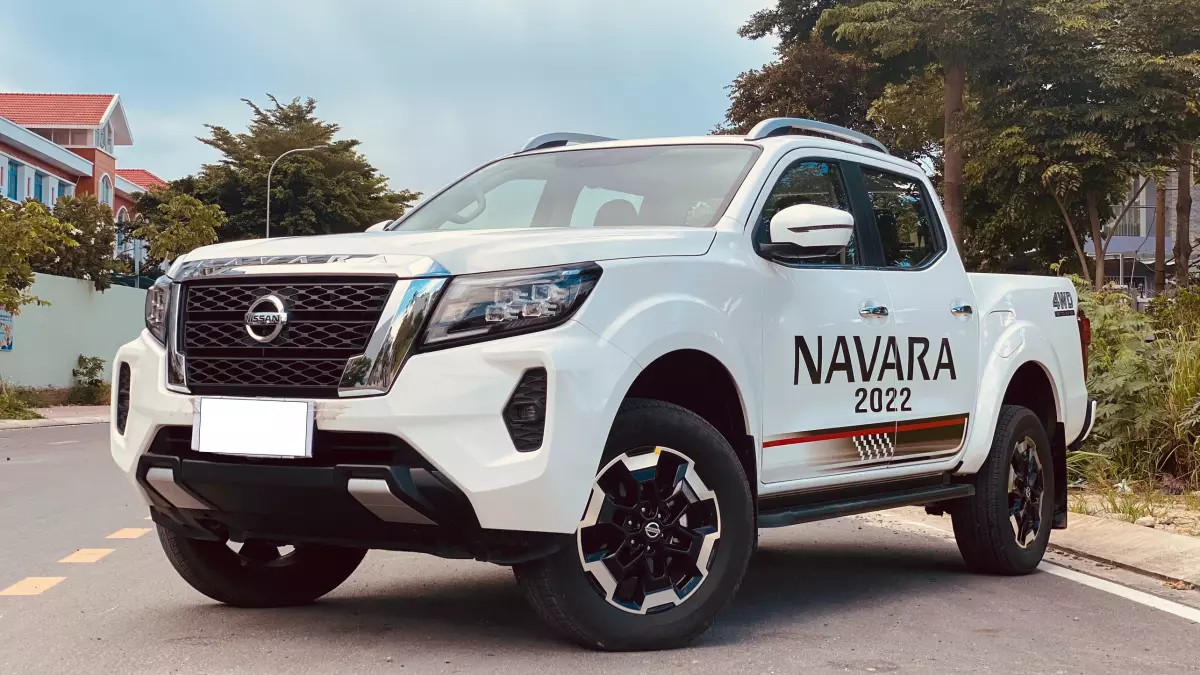 Nissan Navara 2022: Động cơ mới thay đổi toàn diện cảm giác lái