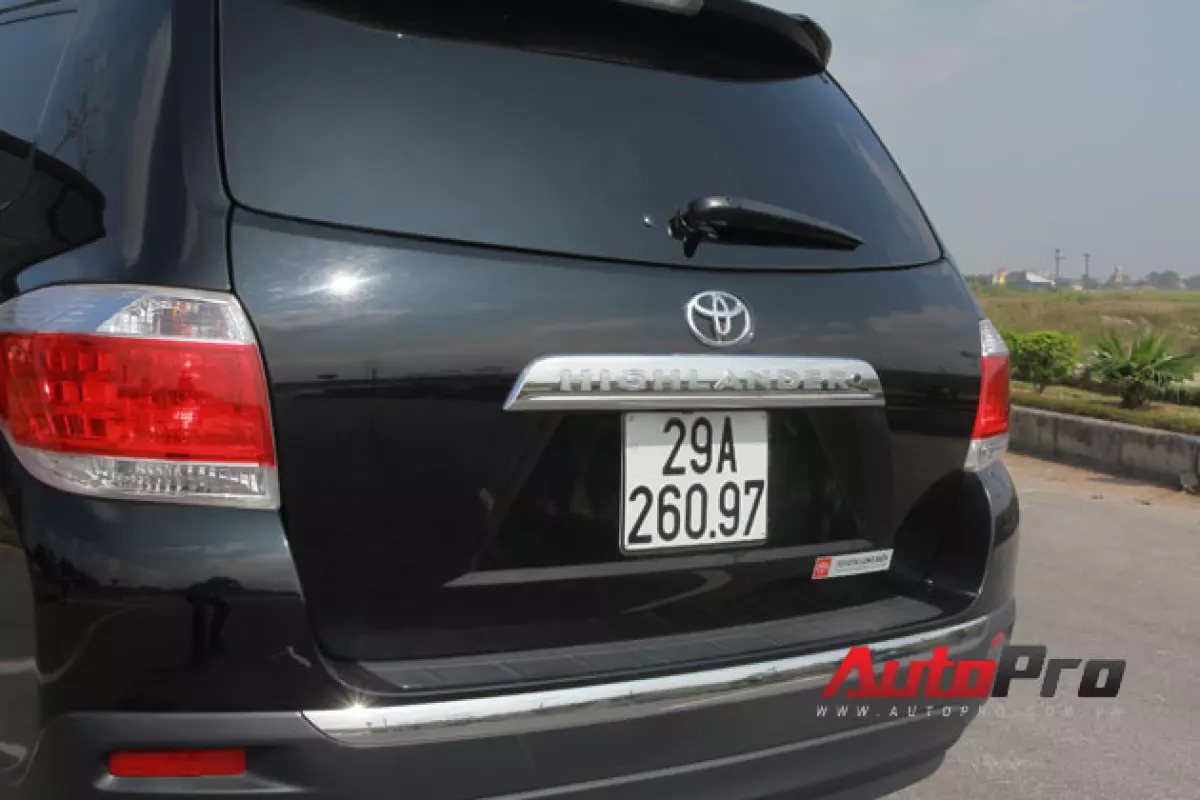 Toyota Highlander 2011: SUV cho những chuyến đi tiện nghi